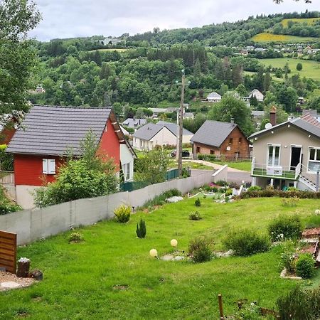 Villa Stunning 4-Bed House In La Bourboule Extérieur photo