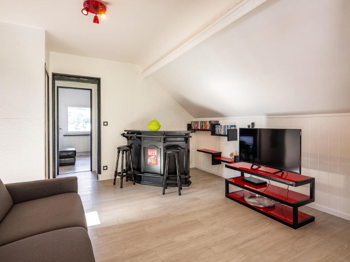 Villa Stunning 4-Bed House In La Bourboule Extérieur photo