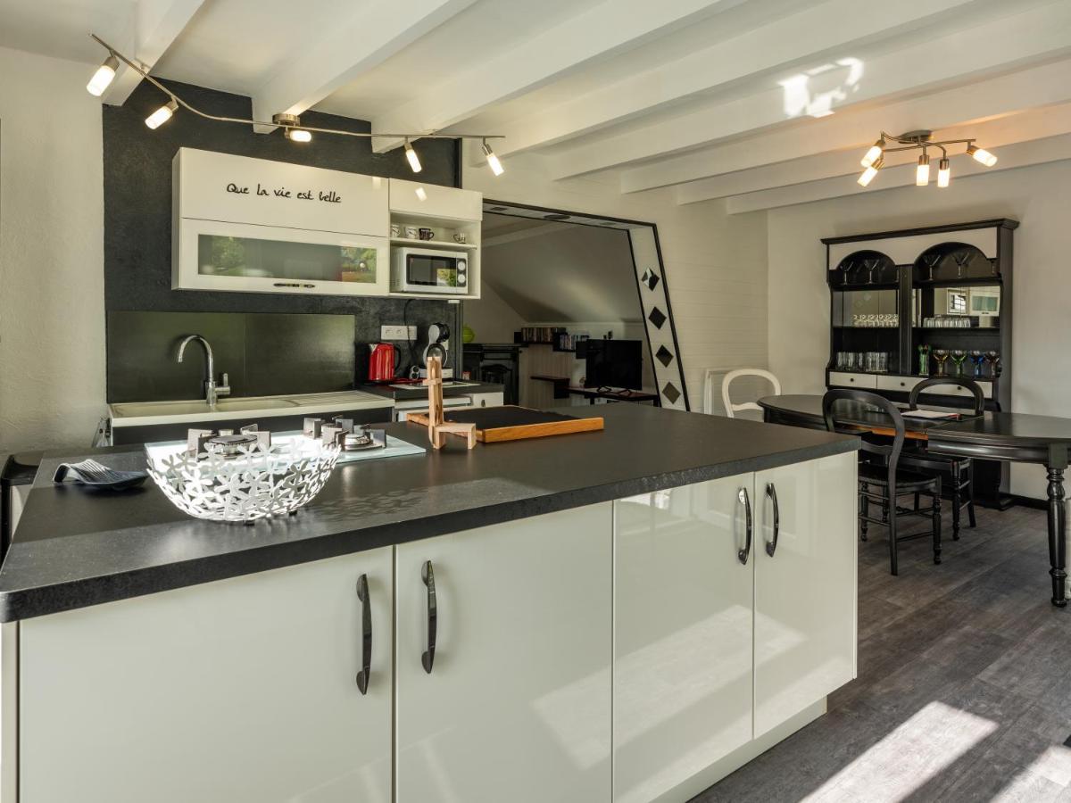 Villa Stunning 4-Bed House In La Bourboule Extérieur photo